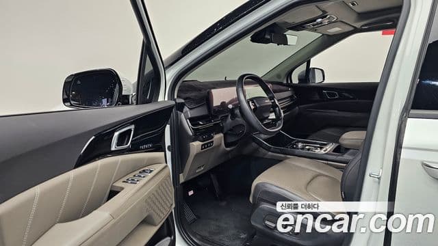Kia Carnival 2025 — Şəkil 10/20