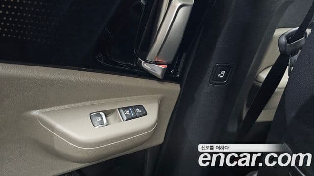 Kia Carnival 2025 — Şəkil 18/20