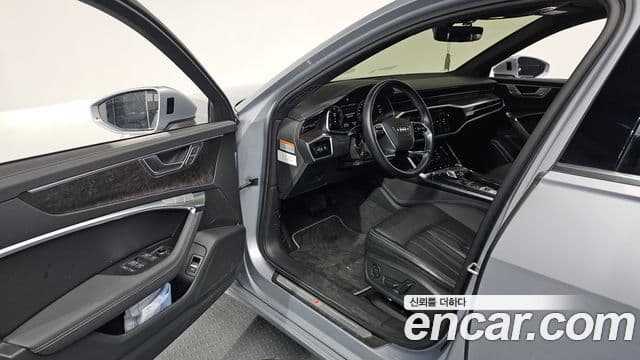 Audi A6 2021 — Şəkil 9/20