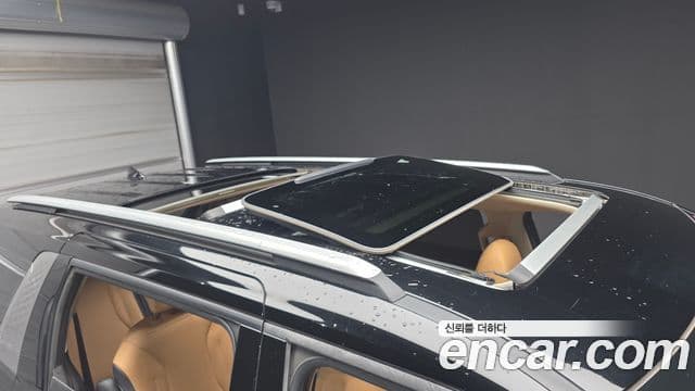 Kia Carnival 2023 — Şəkil 19/20