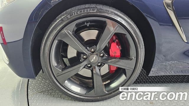 Genesis G70 2018 — ფოტო 5/20