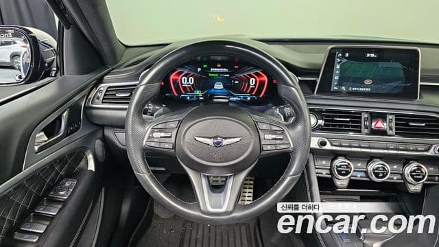 Genesis G70 2018 — ფოტო 14/20