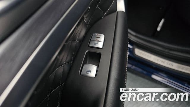 Genesis G70 2018 — ფოტო 18/20