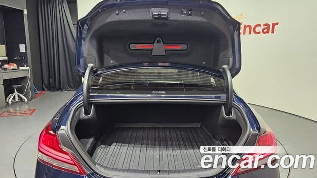 Genesis G70 2018 — ფოტო 20/20