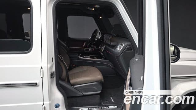 Mercedes-Benz G-Class 2024 — Photo 9/20