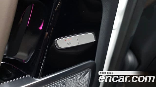 Mercedes-Benz G-Class 2024 — Photo 18/20