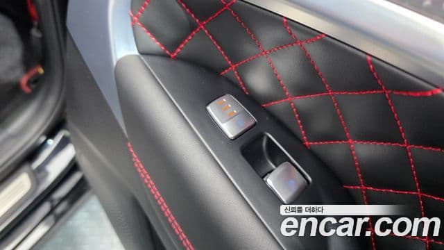 Genesis G70 2023 — Şəkil 19/20