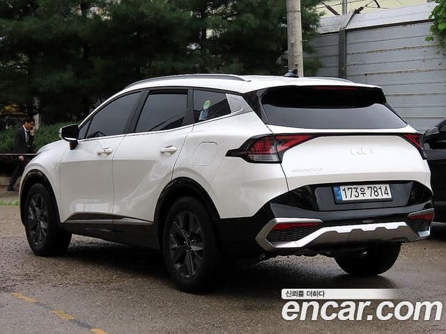 Kia Sportage 2022 — Фото 2/20