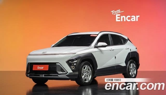 Hyundai Kona 2023 — ფოტო 1/20