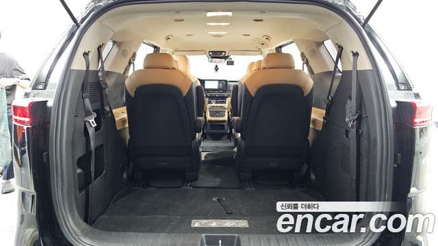 Kia Carnival 2022 — фото 20 из 20