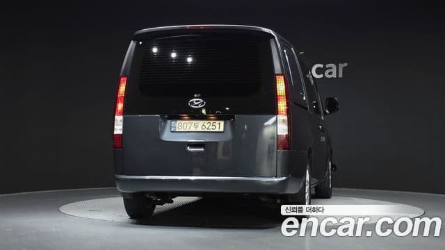 Hyundai Staria 2022 — Фото 4/20