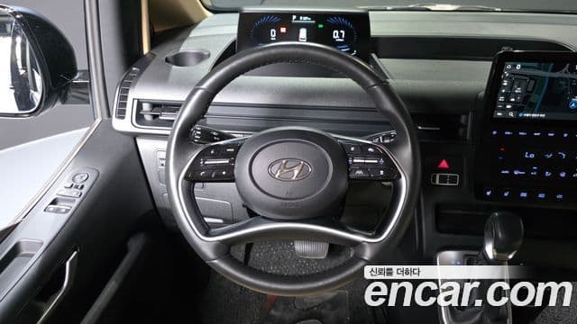 Hyundai Staria 2022 — ფოტო 13/20