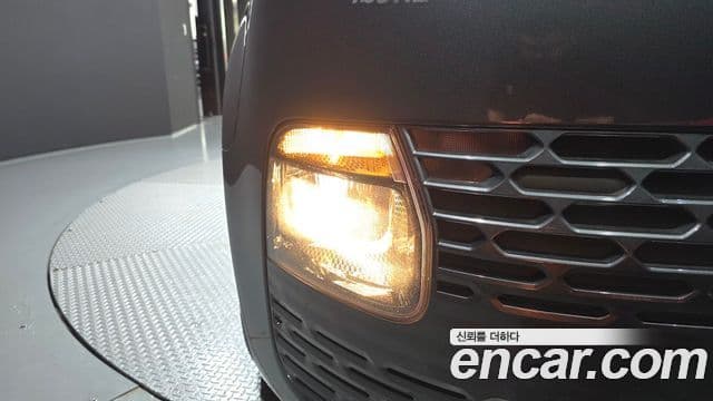 Hyundai Staria 2022 — Photo 18/32