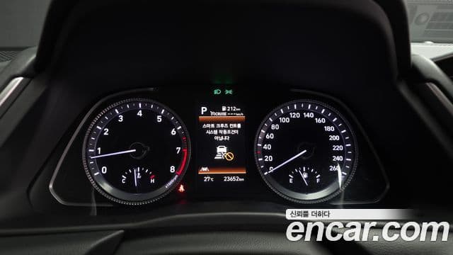 Hyundai Sonata 2022 — ფოტო 8/20