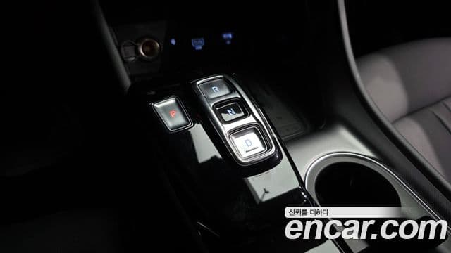 Hyundai Sonata 2022 — ფოტო 9/20