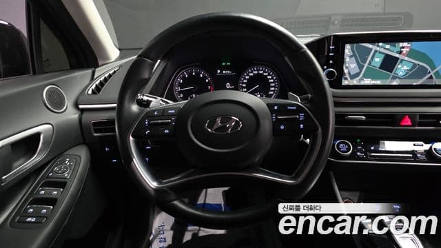 Hyundai Sonata 2022 — ფოტო 13/20