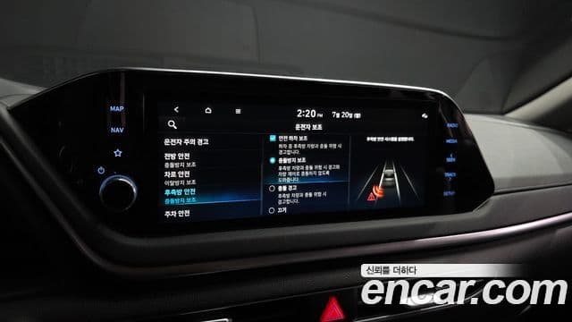 Hyundai Sonata 2022 — ფოტო 16/20