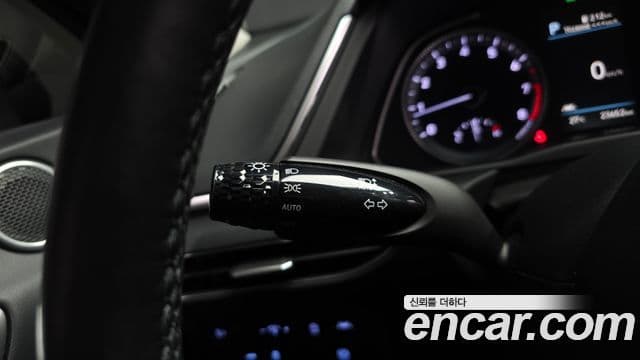 Hyundai Sonata 2022 — ფოტო 18/20
