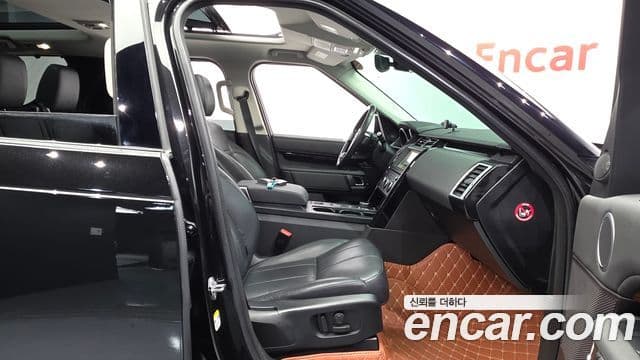 Land Rover Discovery 5 2019 — Şəkil 11/20