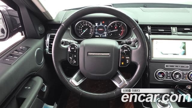 Land Rover Discovery 5 2019 — ფოტო 13/20