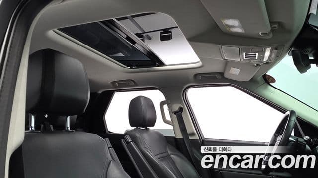 Land Rover Discovery 5 2019 — Şəkil 19/20