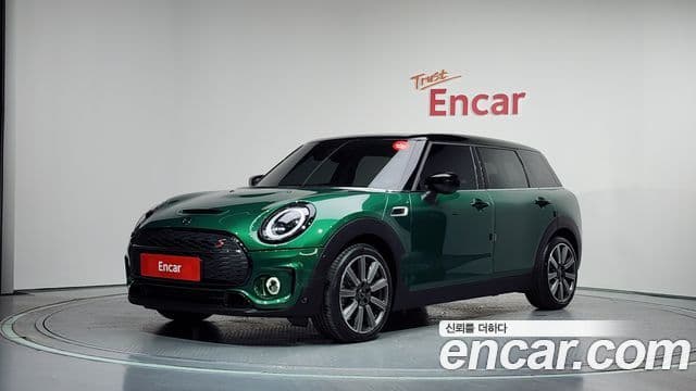 Mini Cooper S Clubman 2023 — ფოტო 1/20