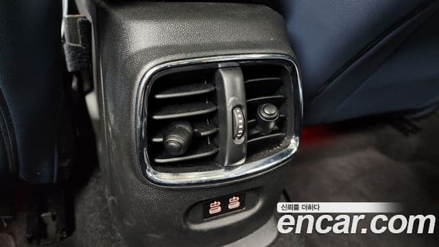 Mini Cooper S Clubman 2023 — ფოტო 19/20