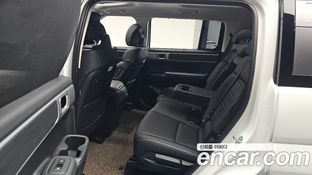 Hyundai Santa Fe 2025 — фото 12 из 20