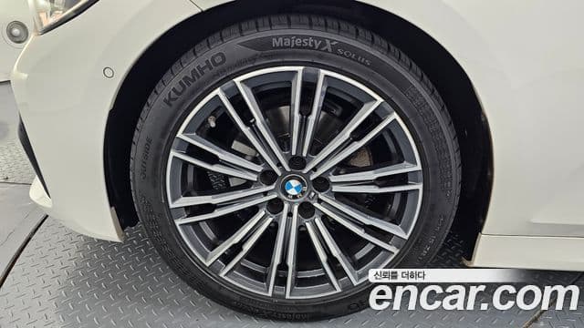 BMW 3 Series 2019 — Şəkil 5/20