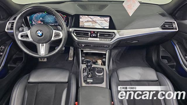BMW 3 Series 2019 — фото 7 из 20