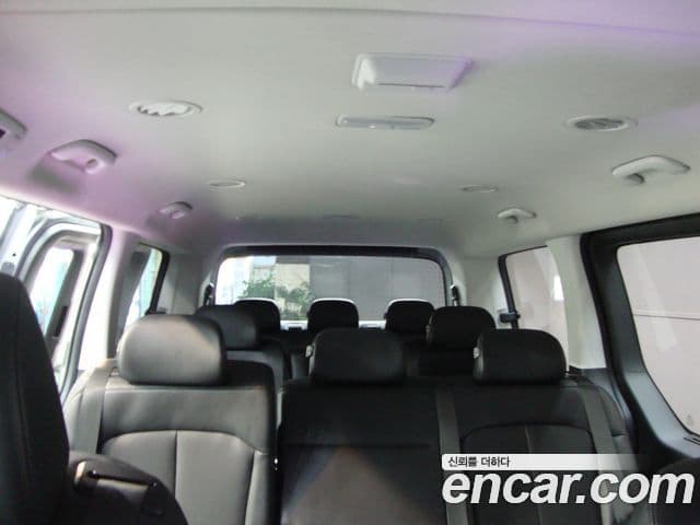 Hyundai Staria 2021 — фото 13 из 20