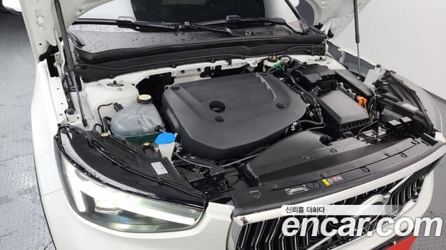 Volvo XC40 2025 — фото 6 из 20