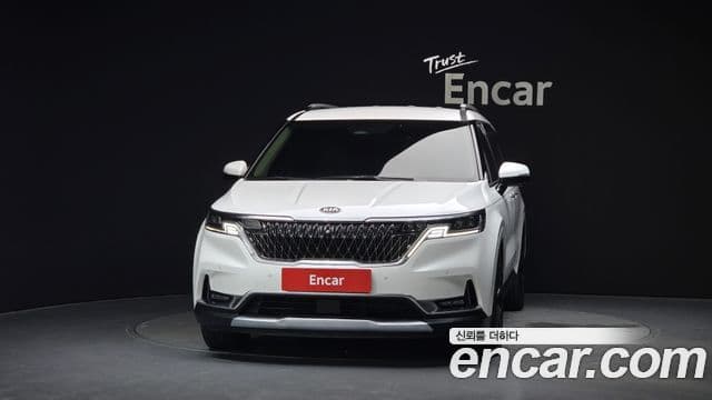 Kia Carnival 2021 — Фото 3/20