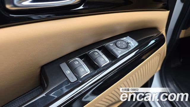 Kia Carnival 2021 — Фото 14/20
