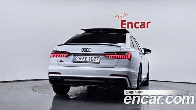 Audi A6 2020 — ფოტო 4/20