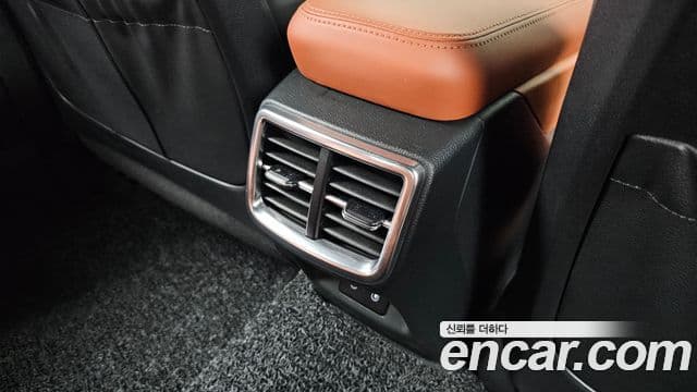 Kia K5 2025 — Photo 8/34