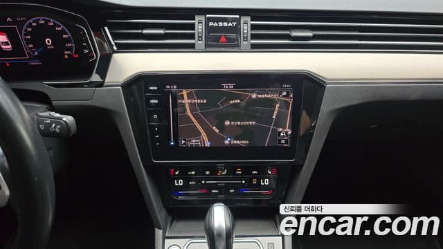 Volkswagen Passat GT 2021 — ფოტო 19/20