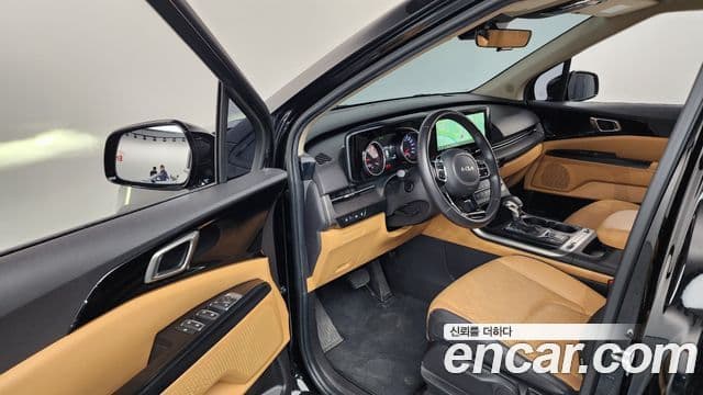 Kia Carnival 2023 — Фото 10/20