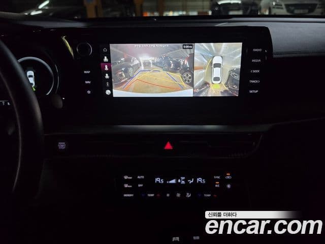 Kia K5 2023 — Şəkil 4/14