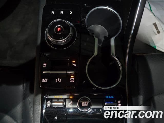 Kia K5 2023 — Şəkil 7/14