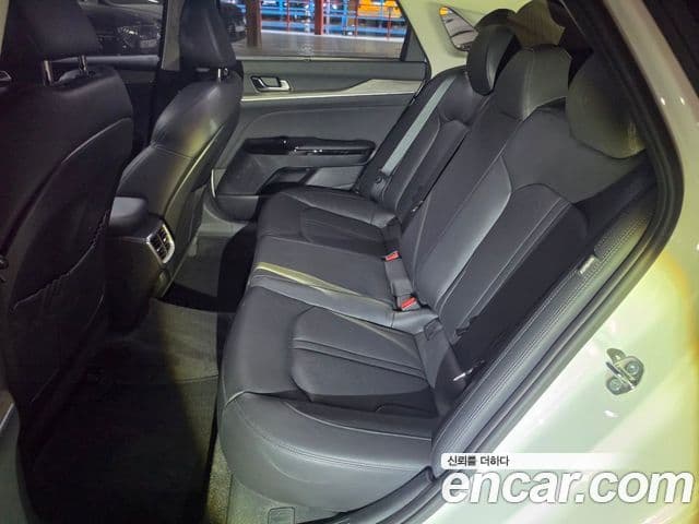 Kia K5 2023 — Şəkil 14/14