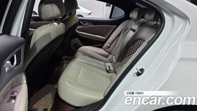 Genesis G70 2021 — ფოტო 11/20