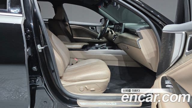 Kia K8 2022 — ფოტო 11/20