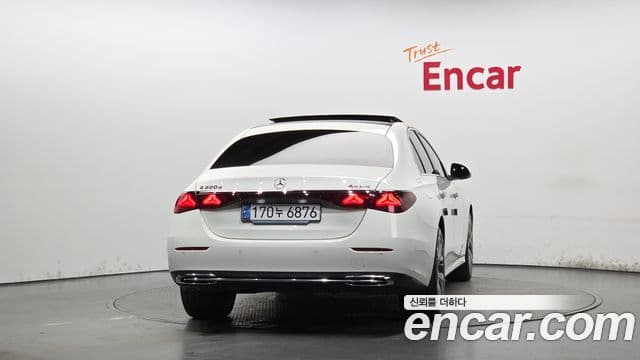 Mercedes-Benz E-Class 2024 — Şəkil 4/20