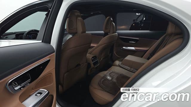 Mercedes-Benz E-Class 2024 — Şəkil 12/20