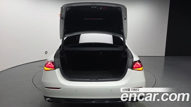 Mercedes-Benz E-Class 2024 — Şəkil 20/20
