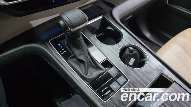 Toyota Sienna 2023 — Photo 4/20