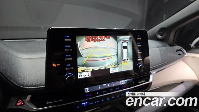 Toyota Sienna 2023 — Photo 8/20