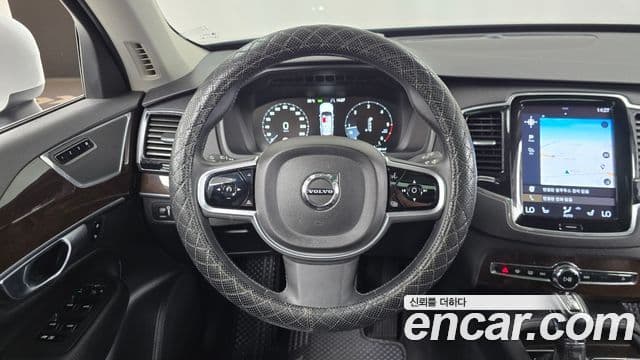 Volvo XC90 2018 — Photo 4/20