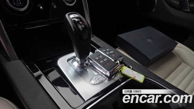 Land Rover Discovery Sport 2022 — фото 8 из 20